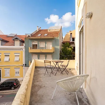 Campolide Terrace · Δωμάτια σε οικογενειακή κατοικία