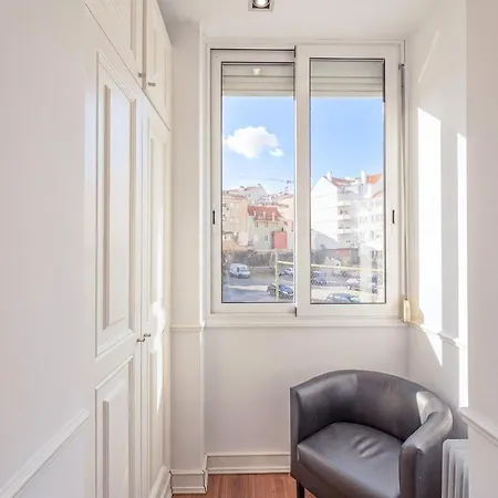 Проживание в семье Campolide Terrace -