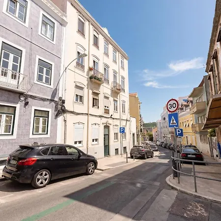 Проживание в семье Campolide Terrace - *